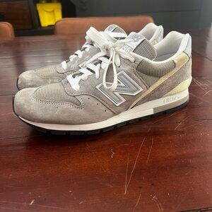 Like New New Balance 996 Made in USA. Womens 9.5, unisex sizing.